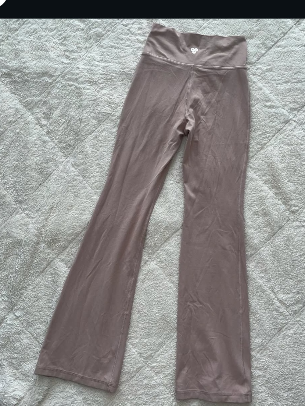 Aritzia❣️TNA Butter Crossover flare leggings - Picture 3 of 10